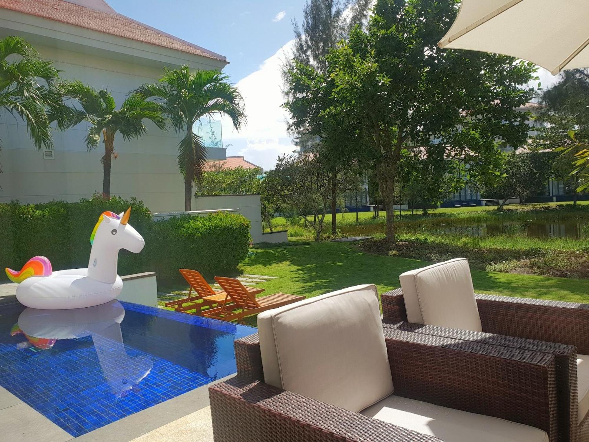 Luxury Dana Beach Resort & Spa دا نانغ الغرفة الصورة