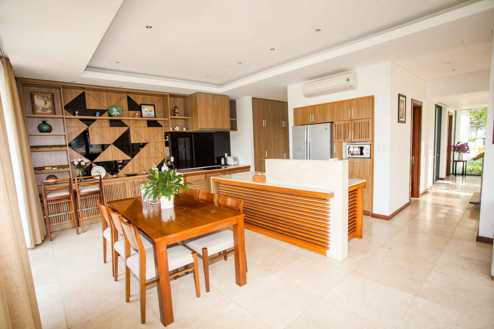 Luxury Dana Beach Resort & Spa دا نانغ الغرفة الصورة